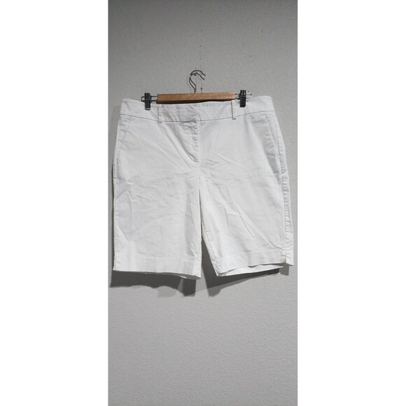 Ann Taylor Boardwalk Bermuda Summer Short White Size 14 - Picture 1 of 10